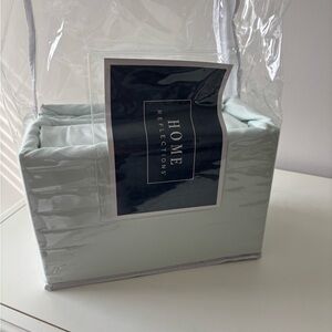 Home Reflections Double Brushed sheets Aqua Queen size w/4 pillow cases